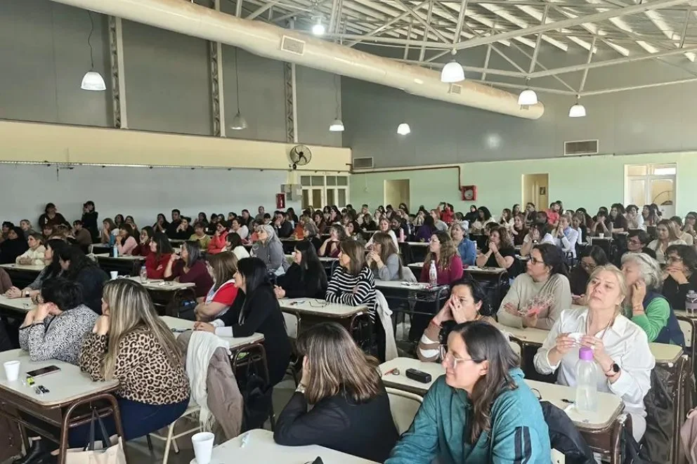 Neuquén: más de 300 docentes rindieron examen para ascender a cargos directivos
