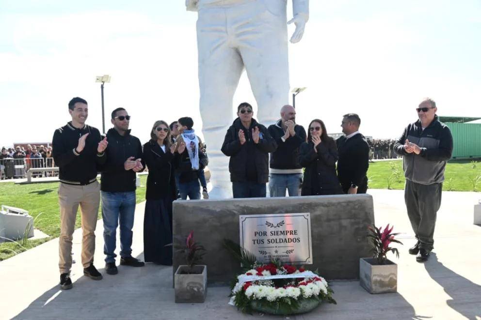 Petroleros homenajearon a Guillermo Pereyra y Rucci reivindicó la lucha que cambió al Sindicato