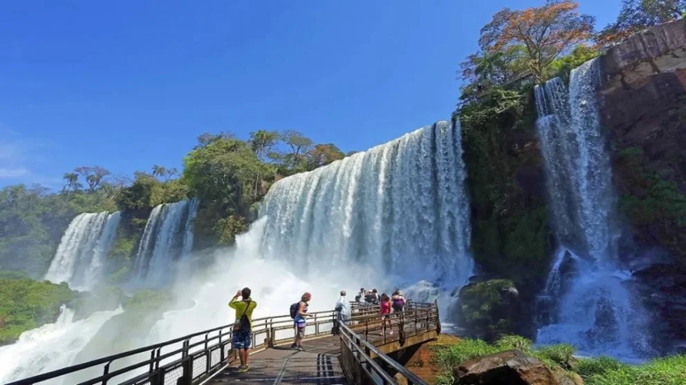 Cataratas del Iguazú: buscan voluntarios para trabajar 25 horas semanales a cambio de alojamiento gratis