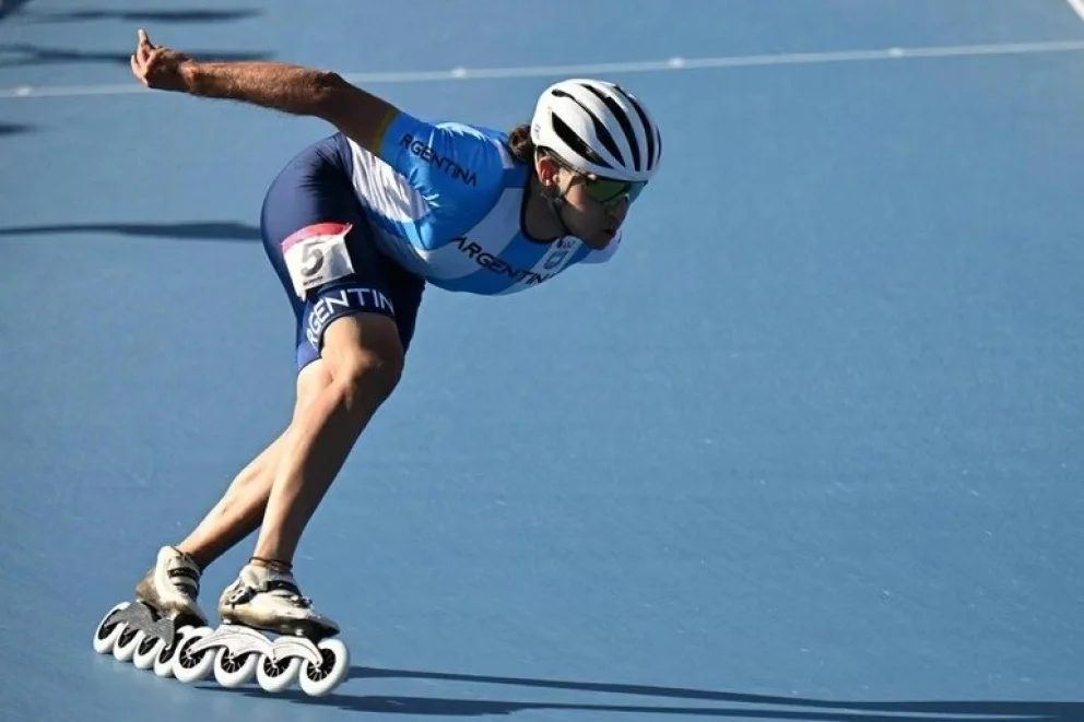 De Neuquén a lo más alto de Sudamérica: Benjamín Gader conquistó el oro en los 5.000 metros de patín