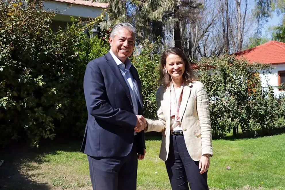 Figueroa analizó alternativas de financiamiento para obras con la vicepresidenta del Banco Mundial