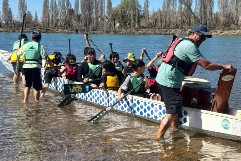 Guardianes Ambientales compartieron una jornada de remo y aprendizaje