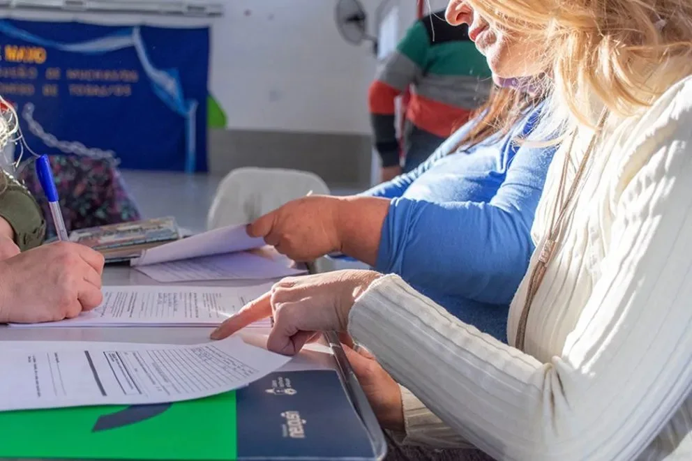 Más familias podrán acceder: Neuquén reabre las becas Gregorio Álvarez y cambia un requisito clave