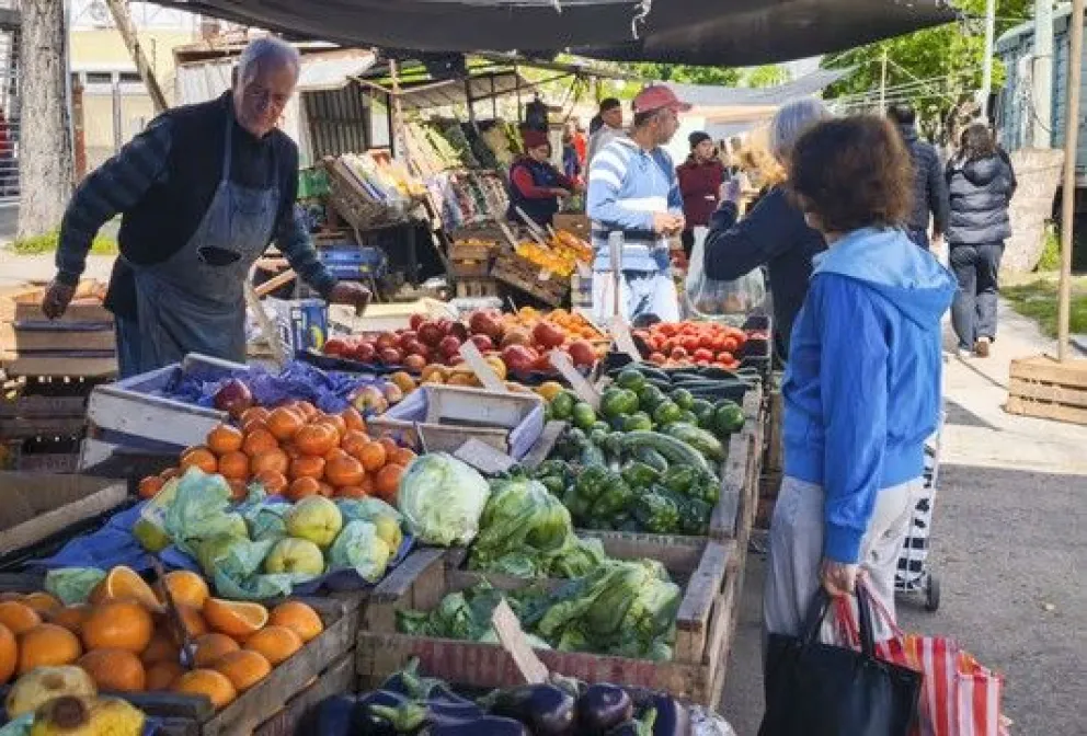 El 76% de los endeudados en Argentina recurre al crédito para pagar alimentos, salud y servicios