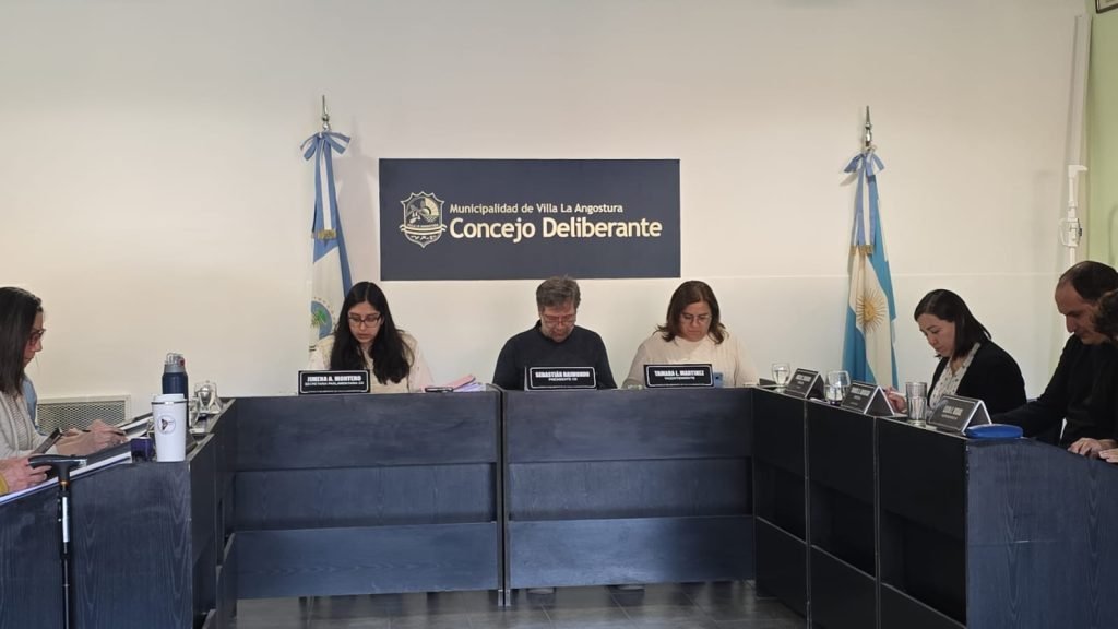 El Concejo Deliberante aprobó por unanimidad la compra de camiones de residuos, obras en la Plaza San Martín y nuevas licitaciones públicas.