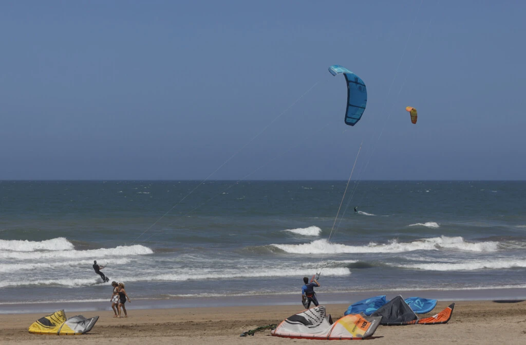 Mar del Plata todo el año: los deportes y actividades para disfrutar la ciudad más allá del verano