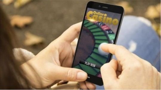 Apuestas online en jóvenes: ARCA registró un 40% más de su recaudación en el sector durante el Mundial