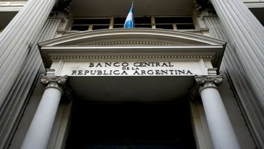 El Banco Central no compró dólares y las reservas cayeron por un pago de US$ 800 millones al FMI