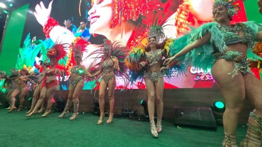 Corrientes llevo su carnaval, chamamé e Iberá a la FIT en Palermo