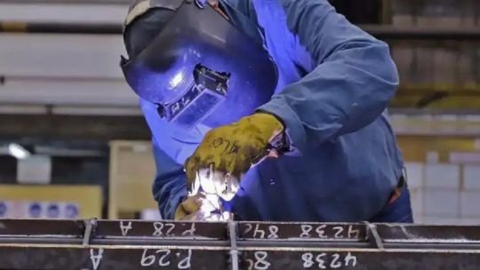 El Gobierno confirmó que en sólo siete meses quedaron al borde del cierre la misma cantidad de empresas que en todo 2025
