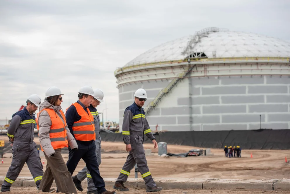 Weretilneck recorrió la estación cabecera del VMOS y destacó que la obra entrará en operación en febrero