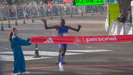 Maratón de Buenos Aires 2026: Bethwel Kibet Chumba se consagró campeón de los 42K porteños