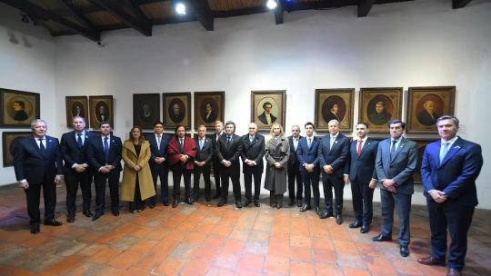 Milei llevará a más de una decena de gobernadores en su visita a París