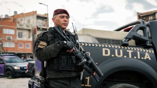 Operación “Tormenta Negra”: más de 1.500 policías coparon 15 villas en un golpe simultáneo contra el narcotráfico y las mafias