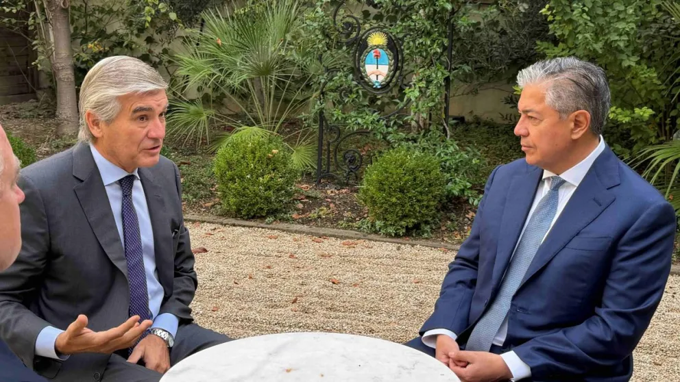 Figueroa y Naturgy iniciaron el diálogo para “llenar los ductos” hacia Chile