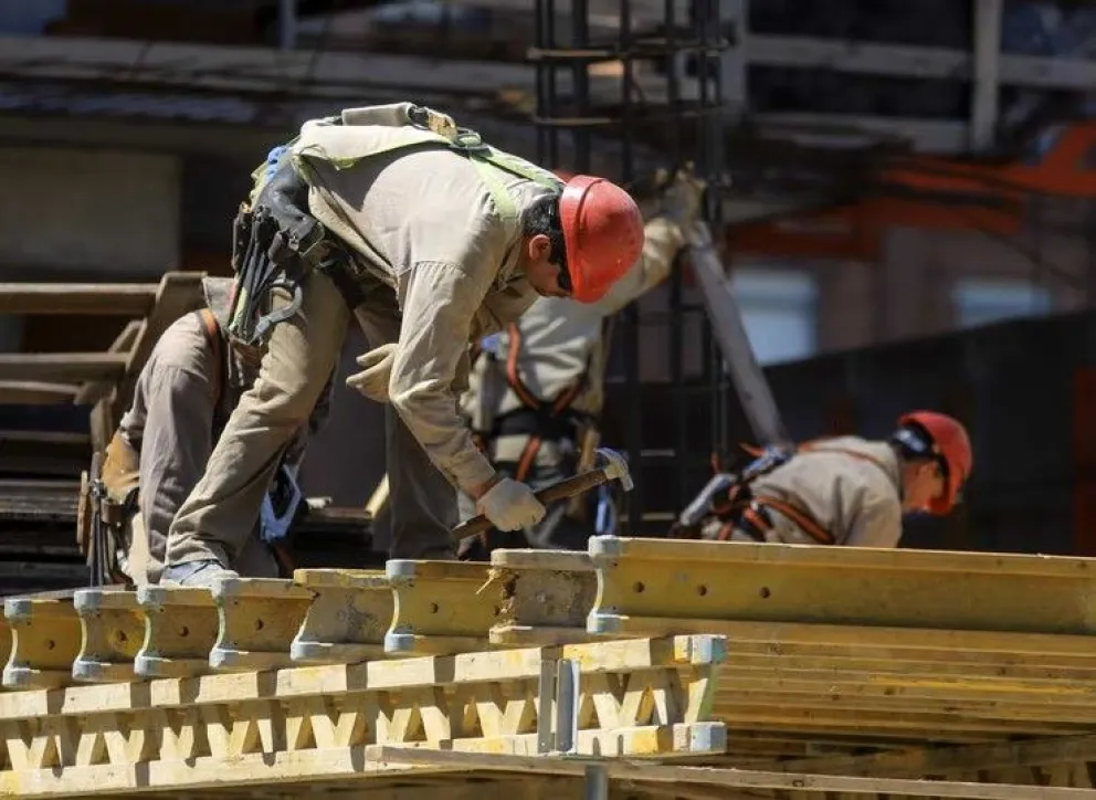 La construcción tuvo una leve mejora en agosto y cortó una racha de dos caídas consecutivas