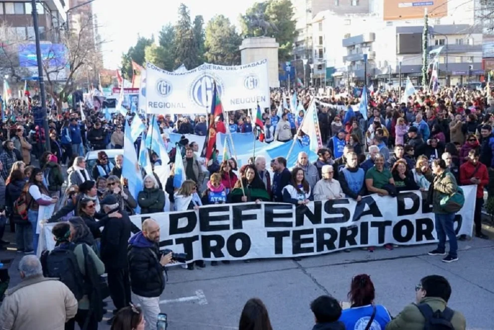 La Corte Suprema frenó la derogación de la Ley de Tierras