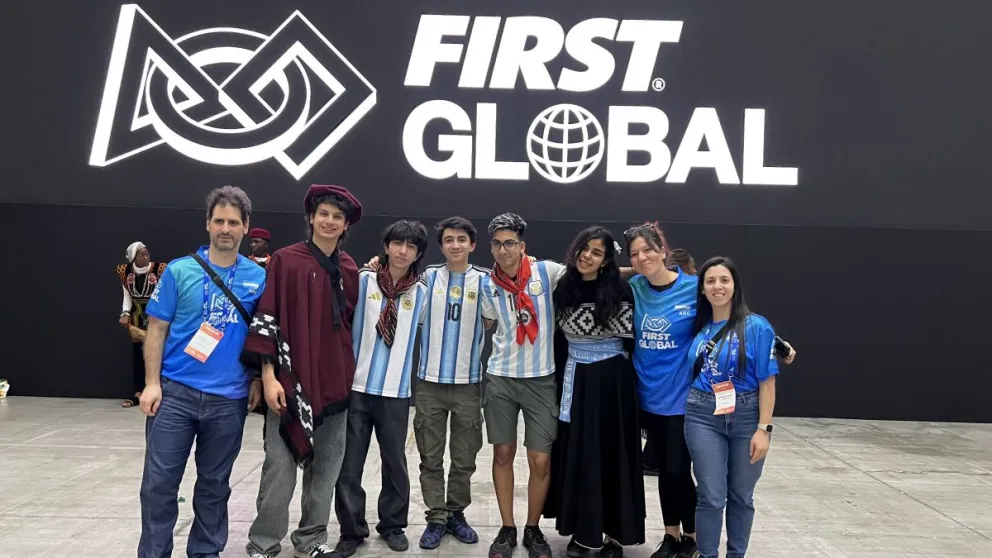 Mundial de Robótica: el equipo de estudiantes neuquinos “Herederos de Turing” dejó la bandera argentina en alto