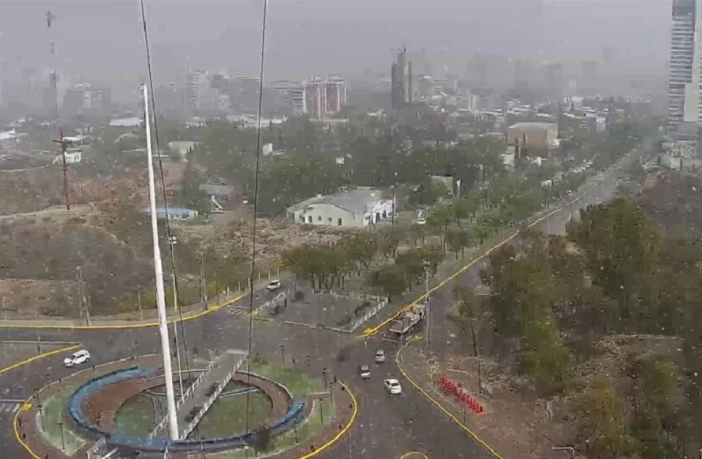 Neuquén bajo alerta por tormentas: advierten por lluvias intensas y posible caída de granizo