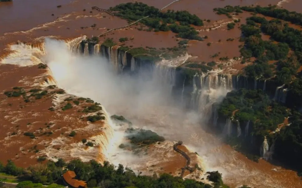 Cataratas del Iguazú: el circuito Garganta del Diablo está inhabilitado por aumento del caudal de agua Cataratas del Iguazú: el circuito Garganta del Diablo está inhabilitado por aumento del caudal de agua