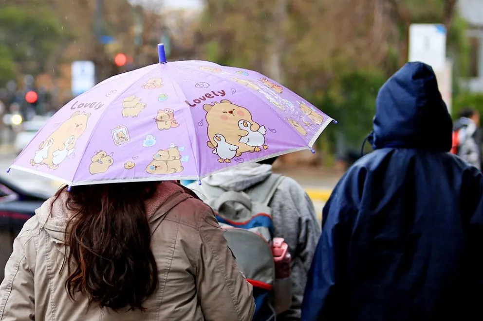 Advierten por tormentas fuertes y emiten alertas amarilla y naranja en Neuquén