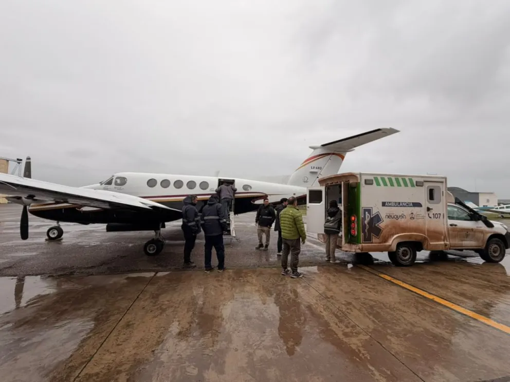 La Provincia despliega vuelos sanitarios y asistencia aérea a pobladores afectados La Provincia despliega vuelos sanitarios y asistencia aérea a pobladores afectados