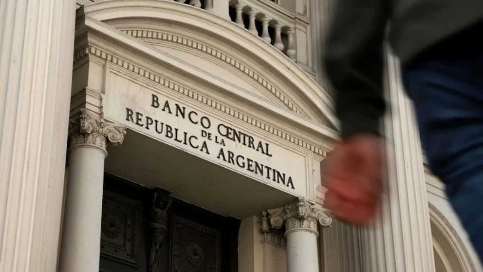 Los bancos no abrirán durante cinco días consecutivos y se recomienda anticipar los trámites