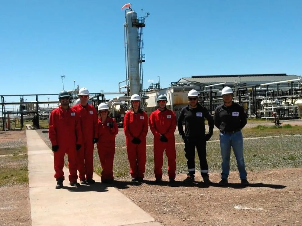 Legisladores de La Pampa visitaron el yacimiento Aguada Pichana Este
