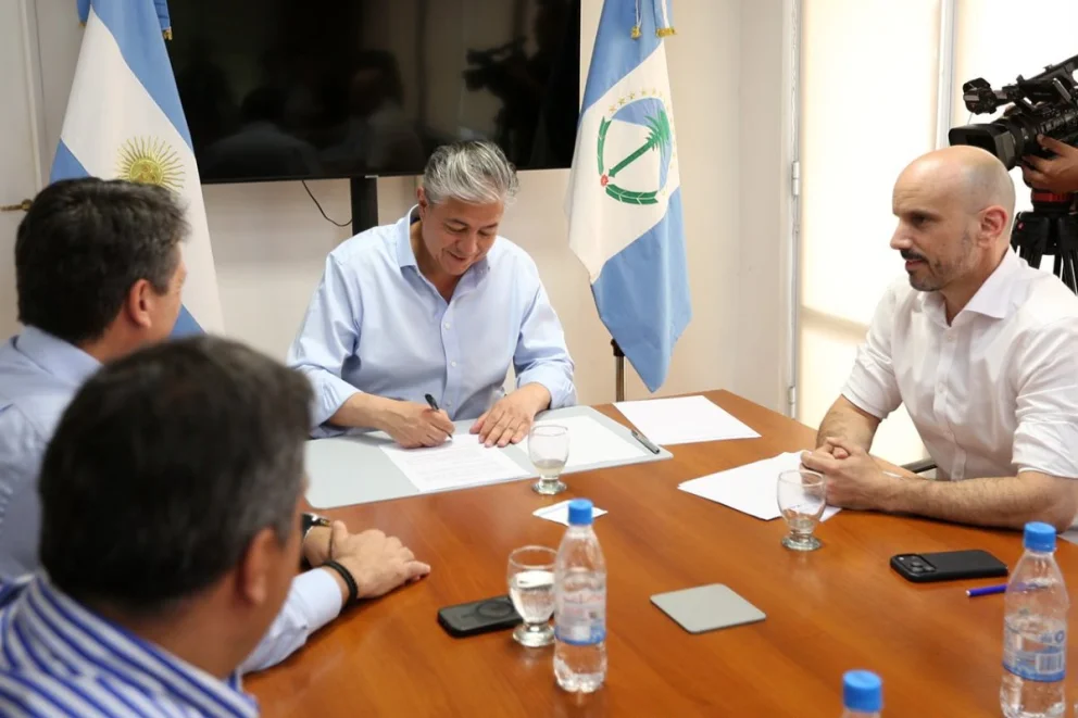 Tarifa Neuquina: Figueroa acordó con municipios y cooperativas extender la rebaja del 30%