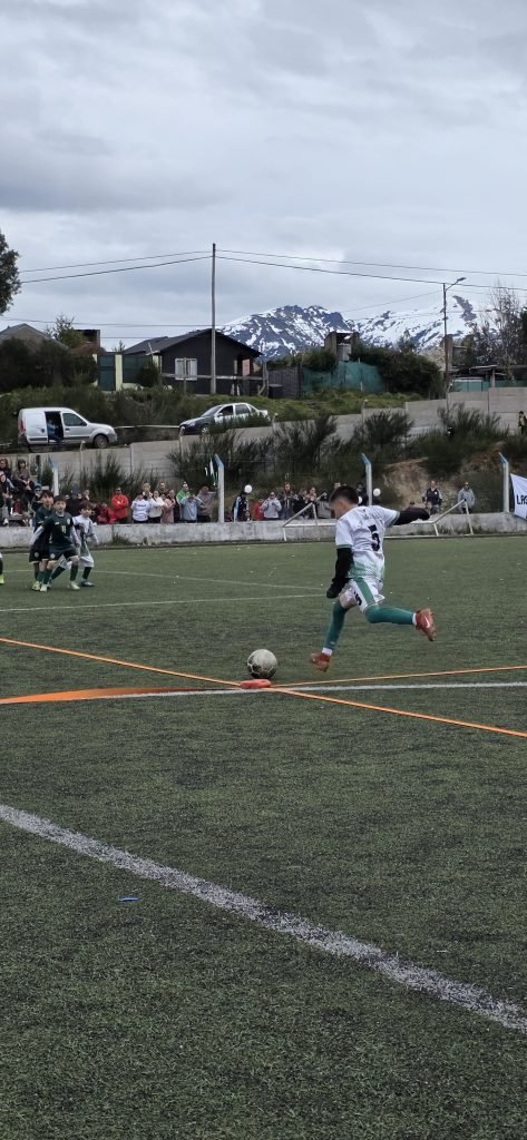 La Patagonia Cup 2026 vive su segunda jornada con fútbol infantil y actividades de concientización vial.