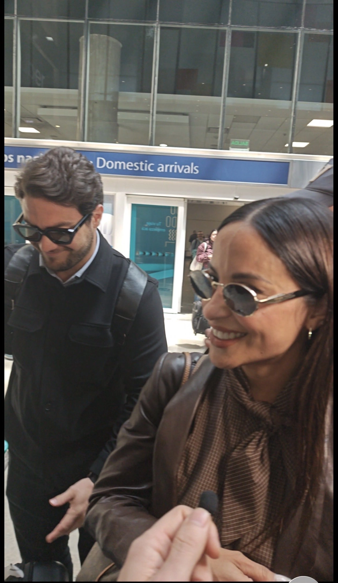 Las primeras fotos de Lourdes Sánchez y Francisco Liotta juntos en Buenos Aires: mimos, sonrisas y un viaje clave