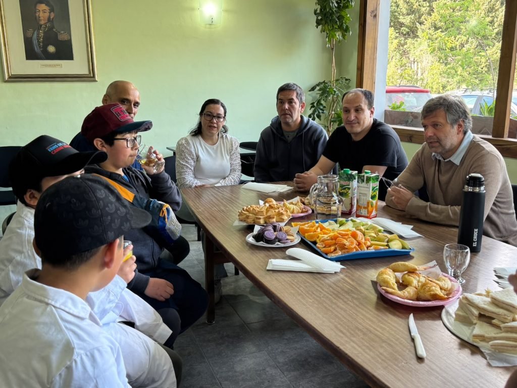 Alumnos de Cuyín Manzano visitaron el Concejo Deliberante y la Intendencia Municipal.
