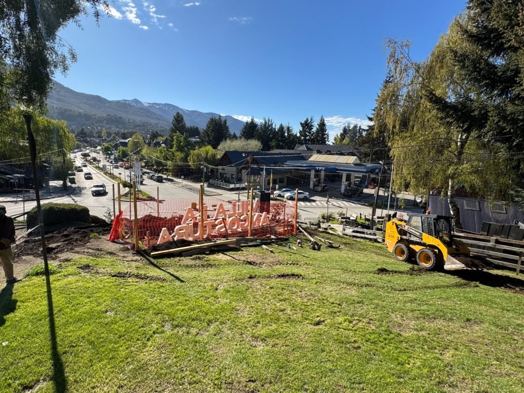 Se pusieron en marcha los trabajos de puesta en valor de la Plaza San Martin