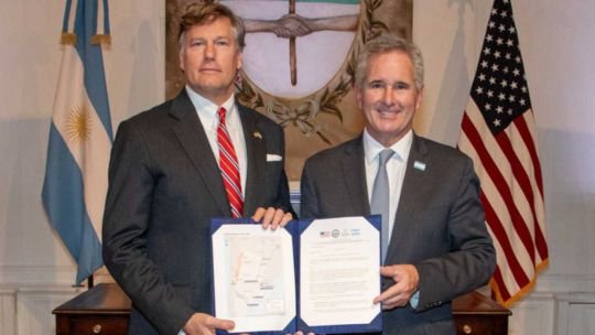 Negocios y ‘anticomunismo’: quiénes son y qué buscan los funcionarios de Trump que se reúnen con Quirno