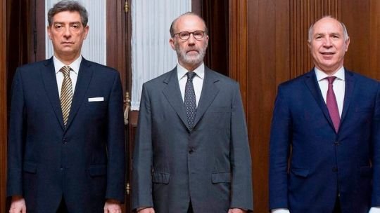 Jornada frente a la Corte en defensa de la soberanía