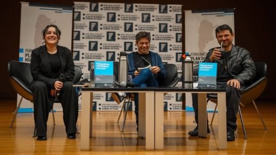 Axel Kicillof y Juan Grabois cerraron el Foro hacia un nuevo Plan de Desarrollo Humano Integral: “El foco es la gente”