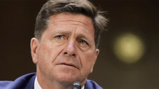 Donald Trump nombra a Jay Clayton como nuevo “zar” de la Inteligencia Artificial en EE.UU.