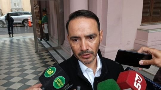 Juan Pablo Valdés anunció tarifa eléctrica diferenciada, ratificó el rechazo a las PASO y viajará a las zonas inundadas