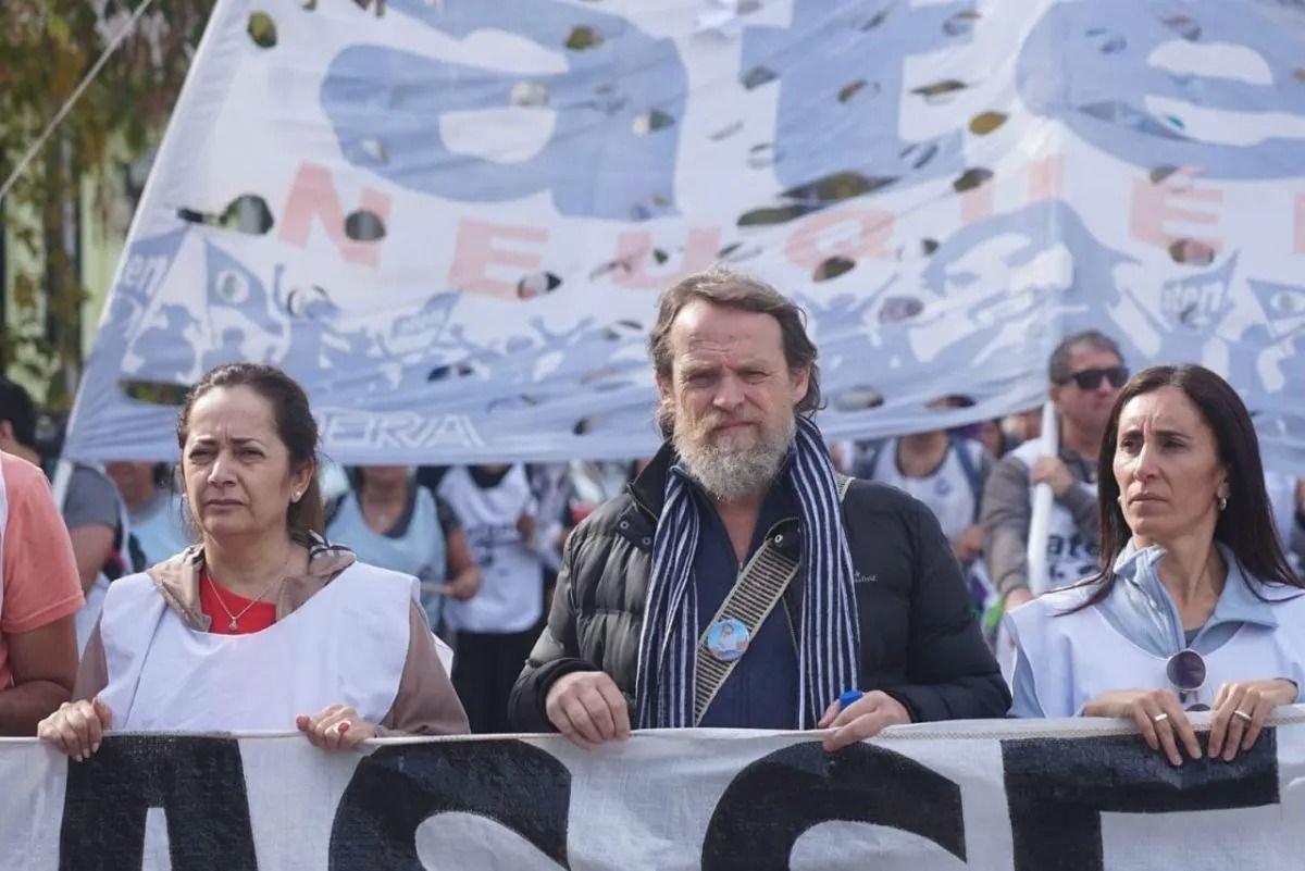 Los docentes neuquinos pidieron hablar de salarios