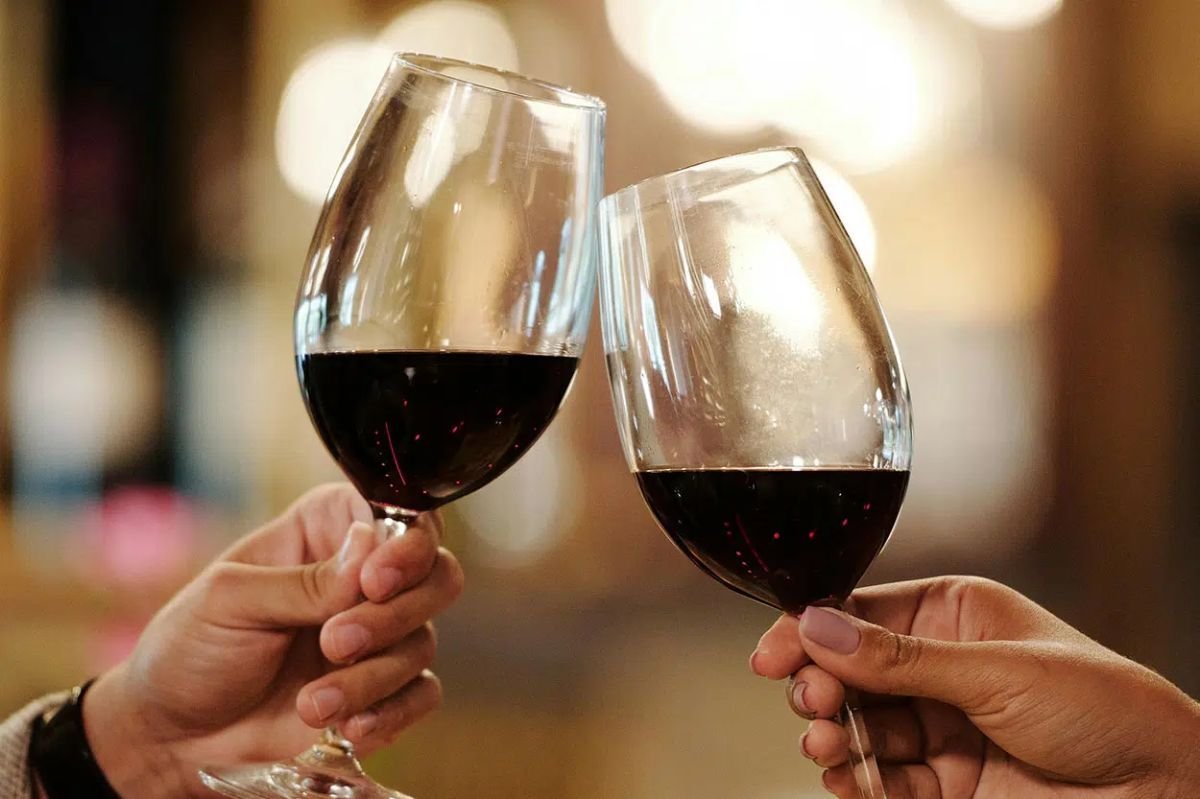 Una noche entre fuegos y vinos: Chiquín presenta una cena maridaje con Old Vineyard