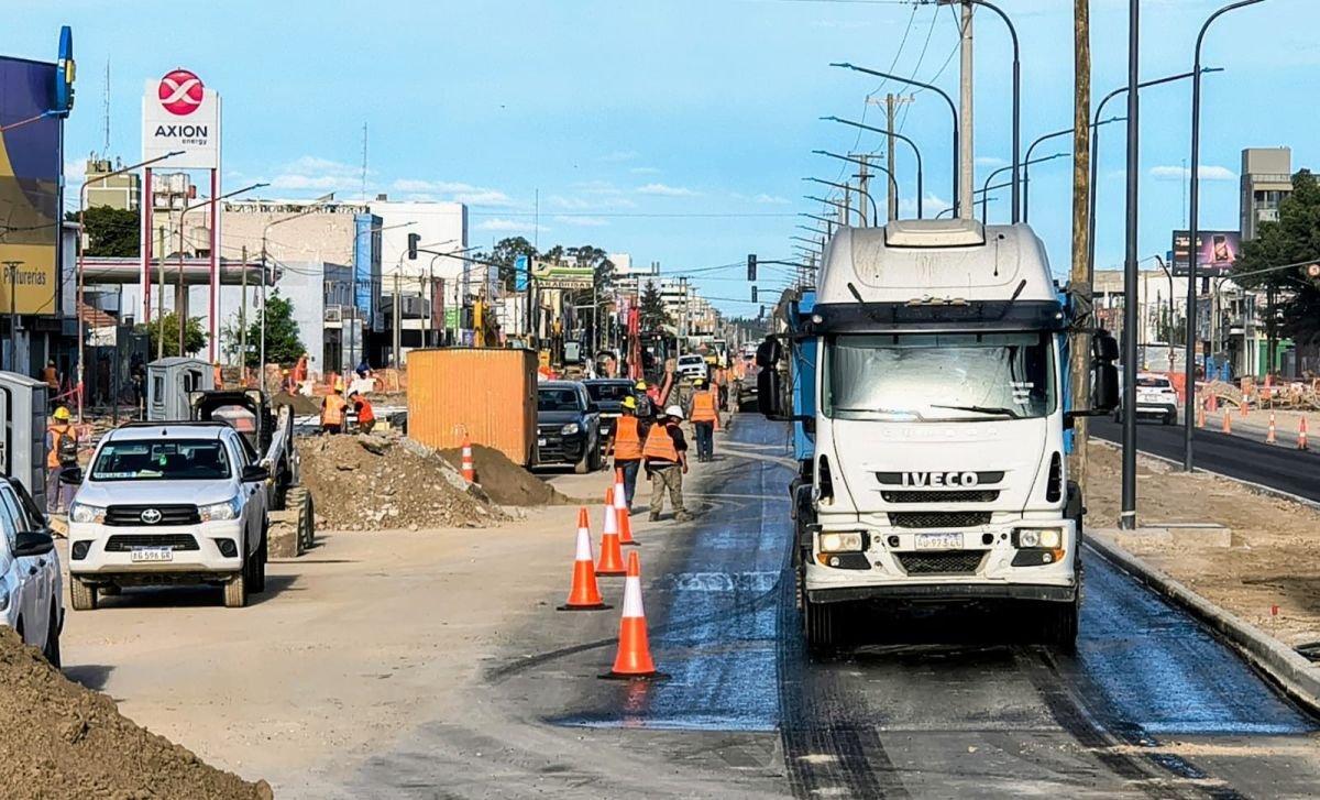 El clima no frena a la mega obra neuquina
