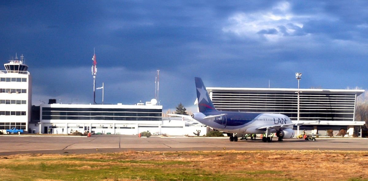 La Provincia busca jerarquizar el aeropuerto capitalino