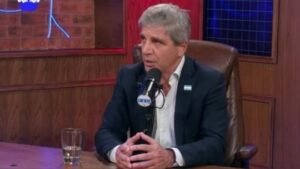 “Les vamos a arrancar la cabeza como en octubre del año pasado”: Caputo habló de las próximas elecciones