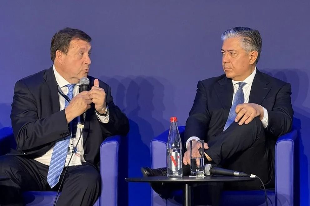 Figueroa desplegó, en París, el proyecto exportador neuquino
