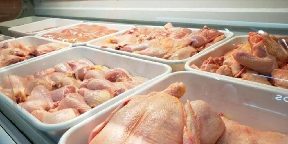 Crisis: el consumo de pollo superó al de carne vacuna por primera vez en la historia