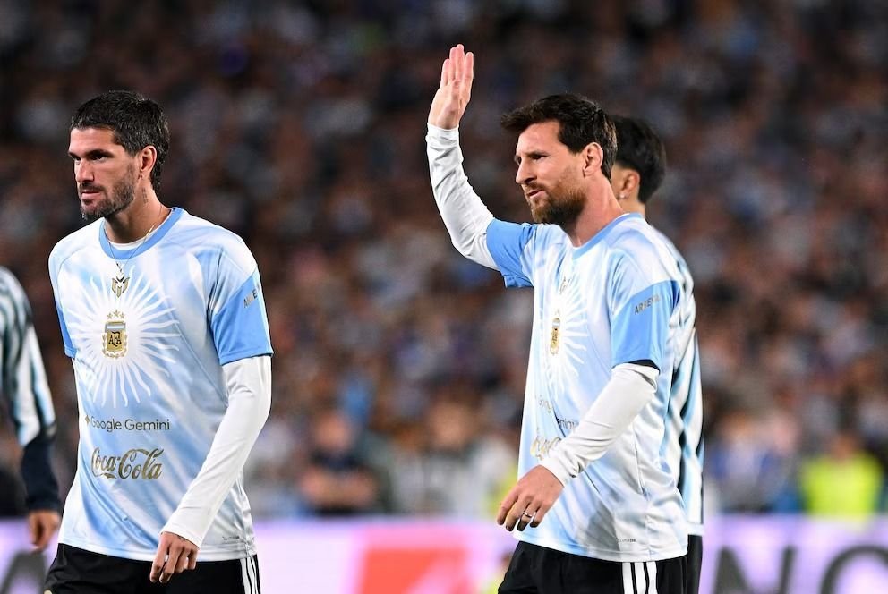 Messi marcó el tercero de penal para el 3-0 frente a Benín