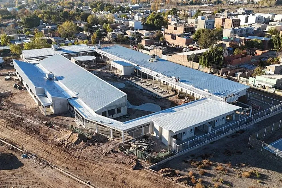 La Provincia licita la construcción de 32 viviendas y un Centro Integral para adultos mayores en Plaza Huincul