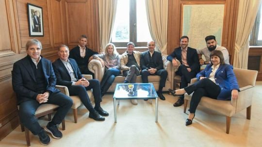 La Mesa Política se reúne antes del quinto viaje de Javier Milei a Estados Unidos con la mira en el Congreso