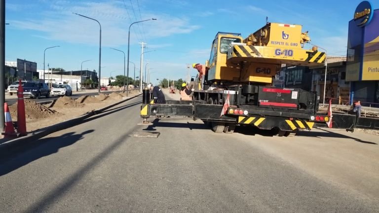 Por avance de obra en la Gran Avenida, se realiza corte total de calzada Por avance de obra en la Gran Avenida, se realiza corte total de calzada