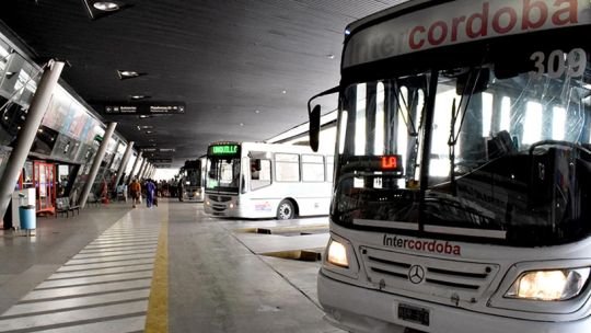 Interurbanos en Córdoba: ya rige el aumento de casi el 15% en la tarifa